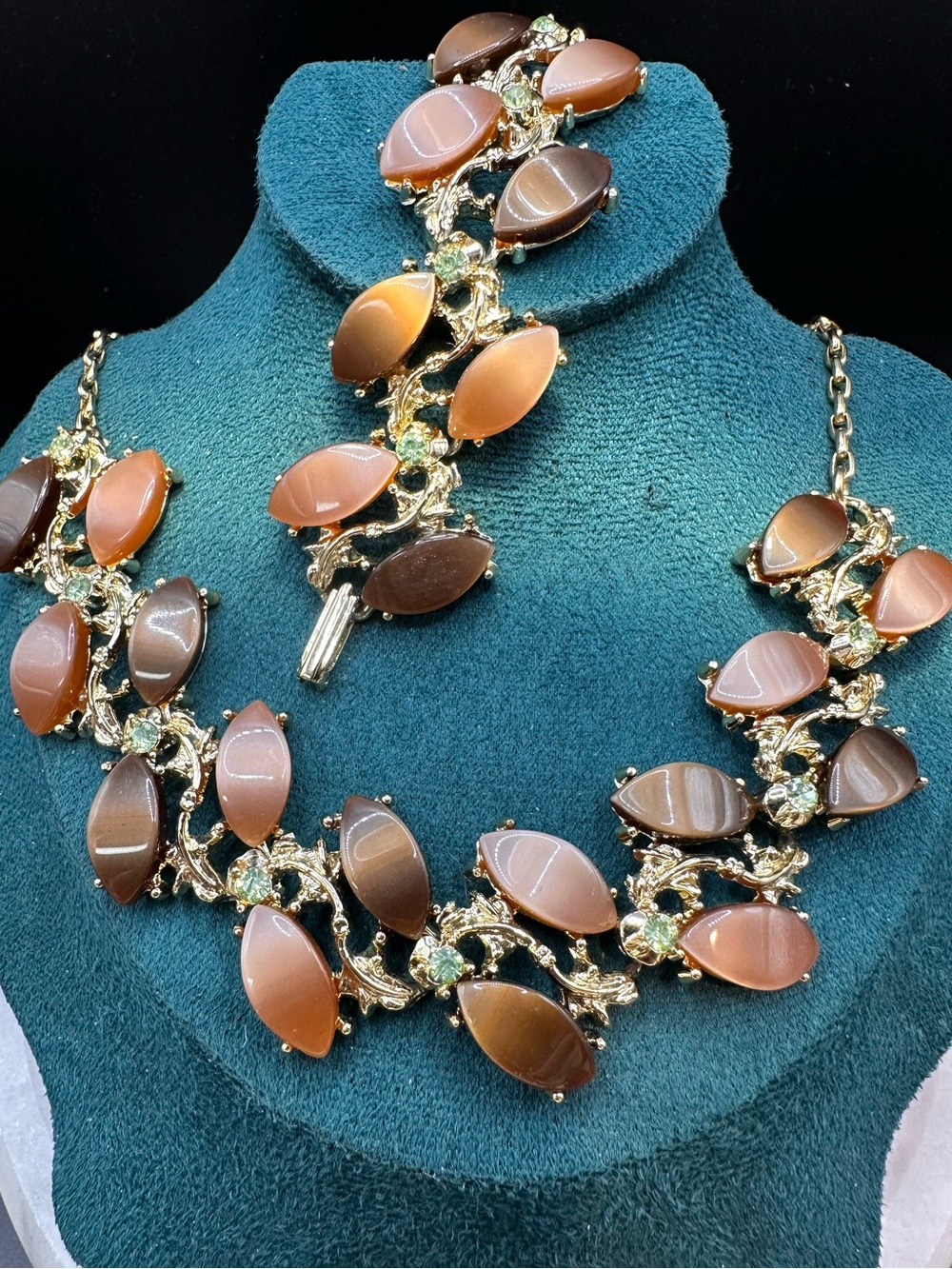 Mid Century Thermoset Uranium Glass Rhinestones Necklace & Bracelet - Picture 7 of 14